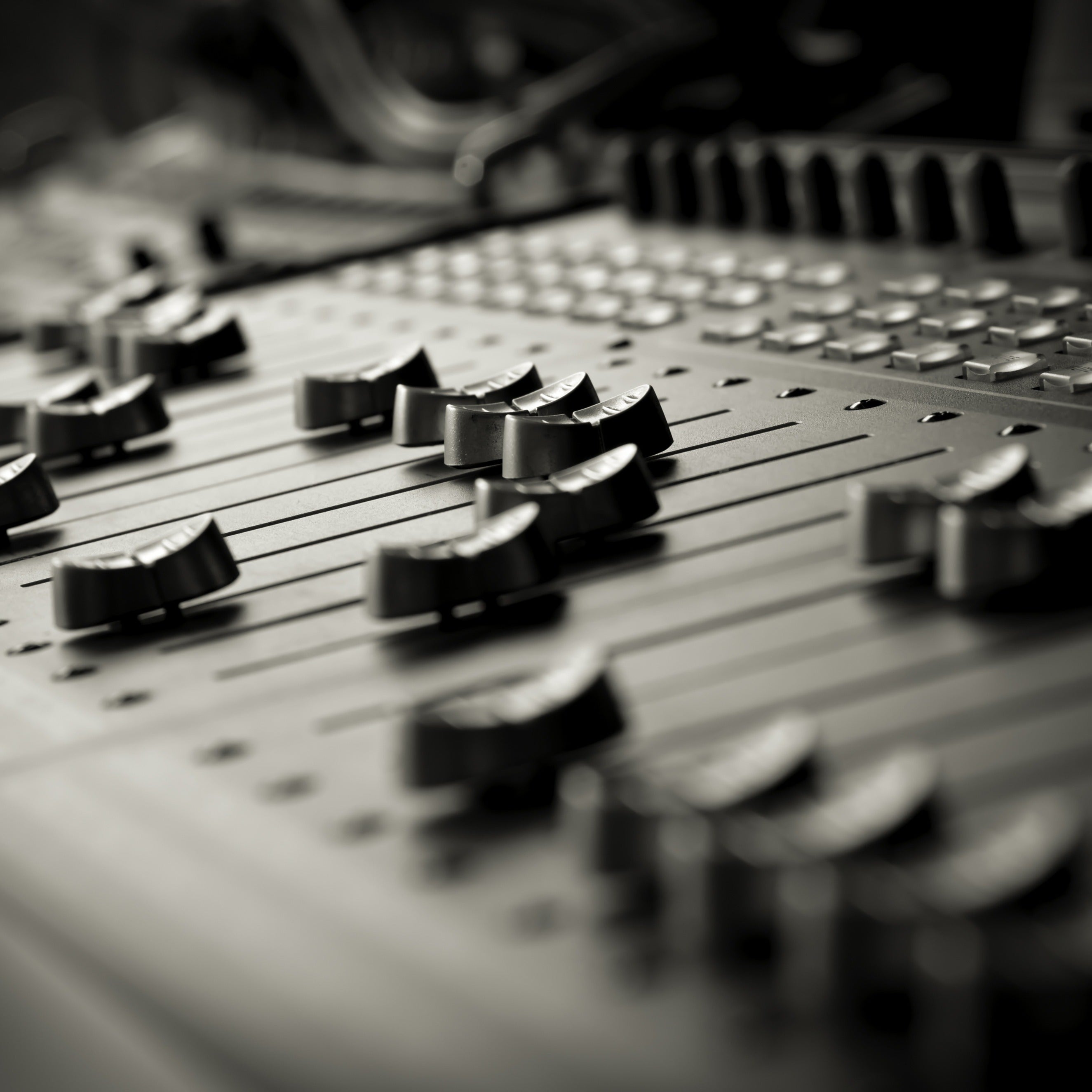 Equalizer Qudelix, Inc.